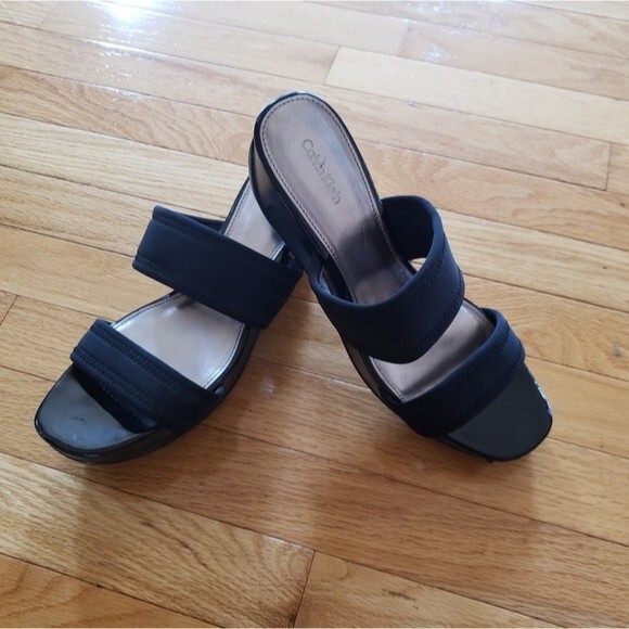 CALVIN KLEIN Wedges with Donut Heel Size 9.5 Black - Picture 1 of 3